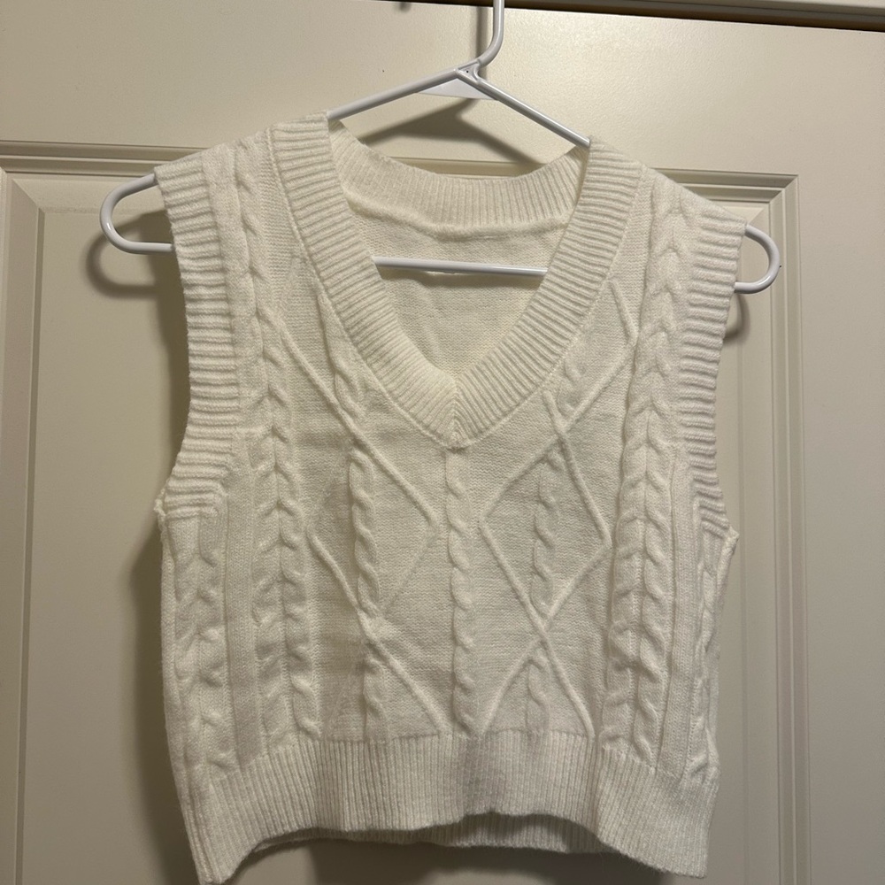 SHEIN White Cable Knit Vest